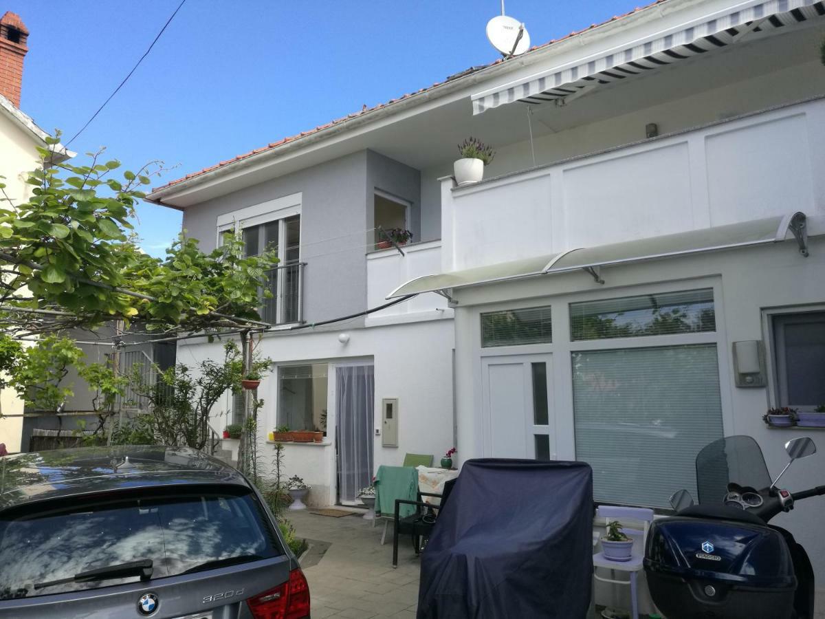 Apartment Vesna Zara Esterno foto