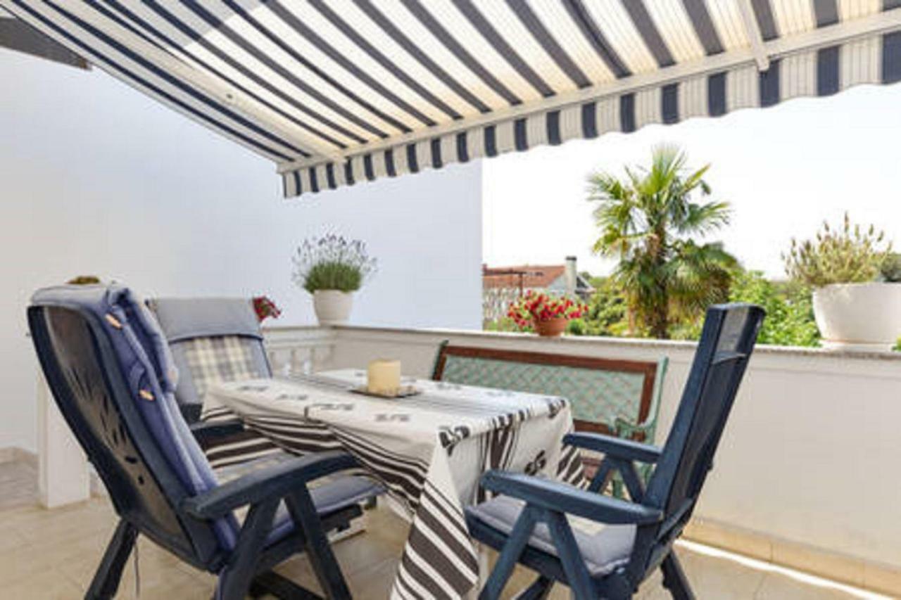 Apartment Vesna Zara Esterno foto