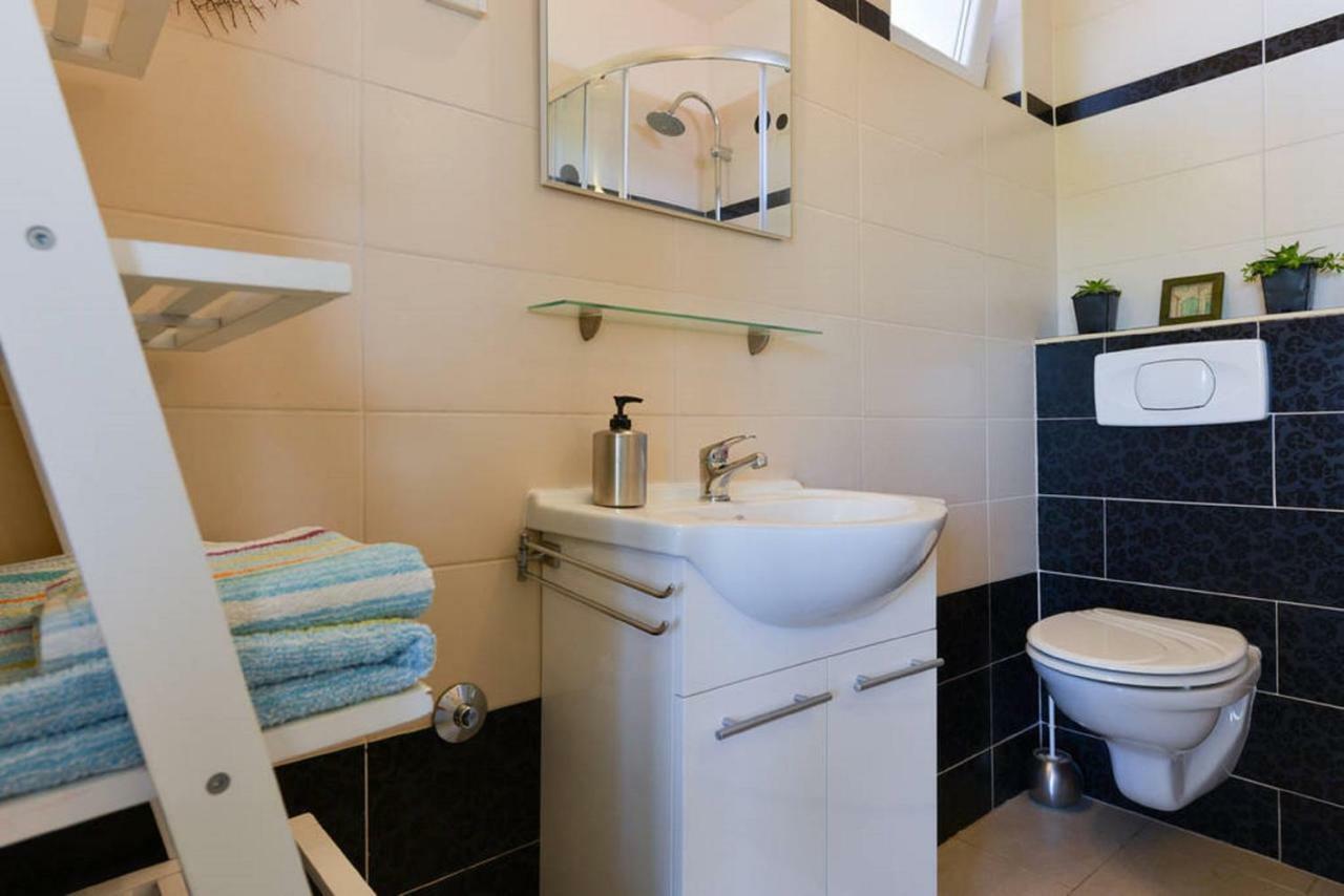 Apartment Vesna Zara Esterno foto